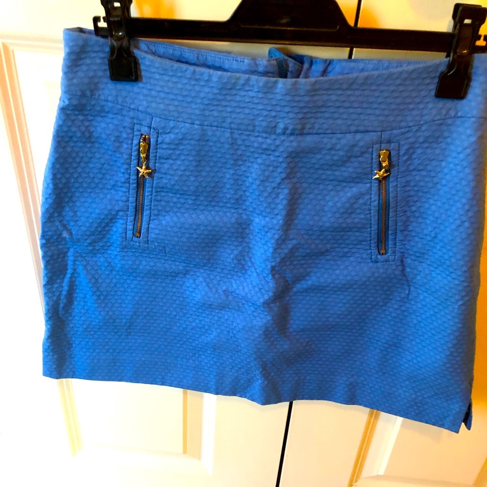 Lily Pulitzer skort. Perfect condition. Back zipper